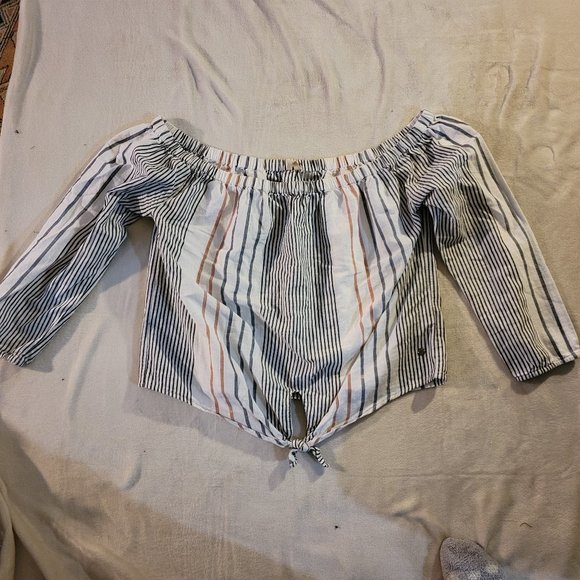 Off Shoulder Striped Roxy Shirt - Picture 4 of 4
